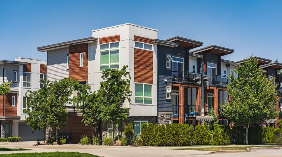 Multi family apartments in Wayzata