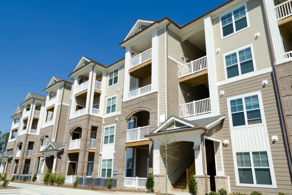 Multi family tan apartments in Elk River