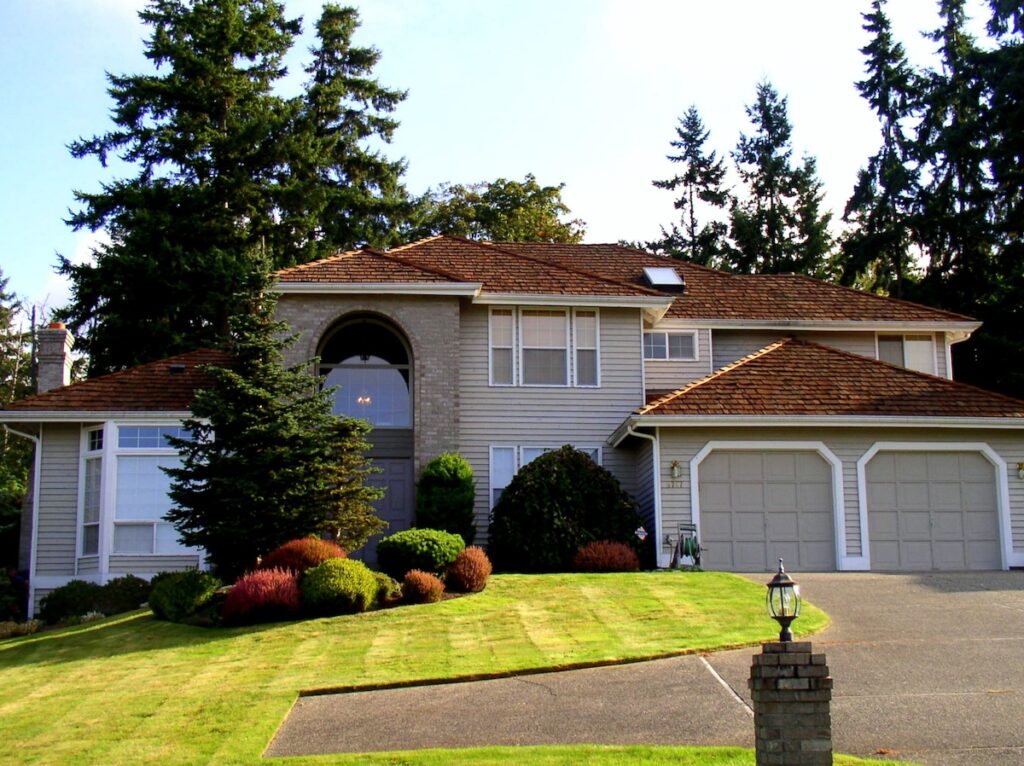 cedar shake roofing becker mn