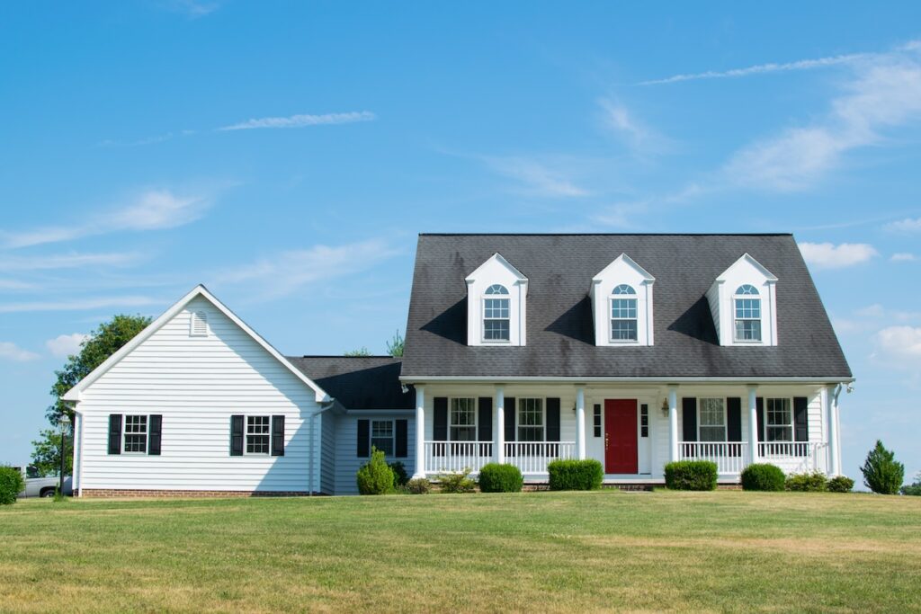 white farmhouse siding mn
